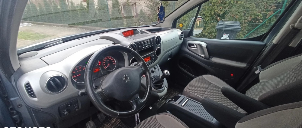 Peugeot Partner cena 10900 przebieg: 239000, rok produkcji 2009 z Szczecinek małe 79